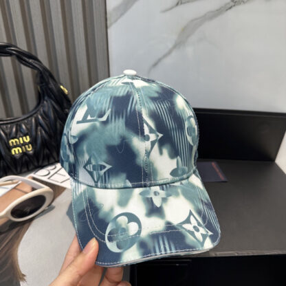 Louis Vuitton versatile fashion baseball cap - Image 5