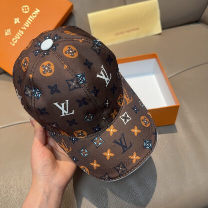 Louis Vuitton versatile fashion baseball cap - Image 5