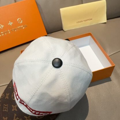 Louis Vuitton versatile fashion baseball cap - Image 5
