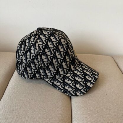 Dior simple and versatile fashion baseball cap - Image 6