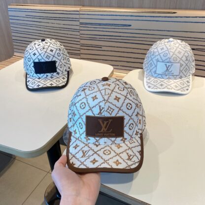 Louis Vuitton Korean version of the new British style baseball cap - Image 5