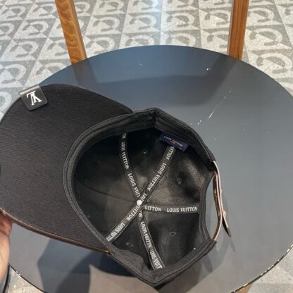 Louis Vuitton Classic Baseball Cap - Image 5