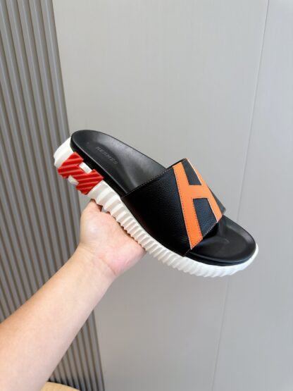 Hermès men's black and orange ultra-light and comfortable slippers - Image 5