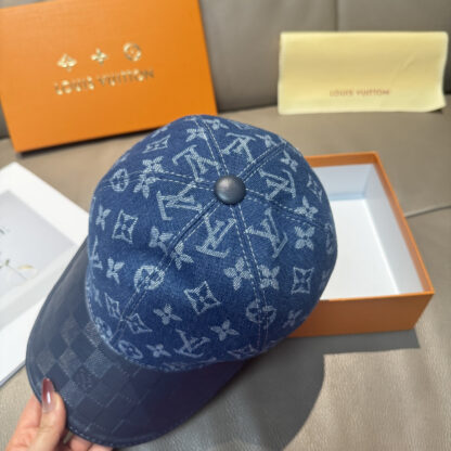 Louis Vuitton embossed leather baseball cap - Image 5