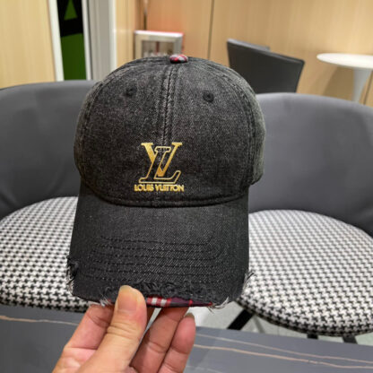 Louis Vuitton leather baseball cap - Image 5