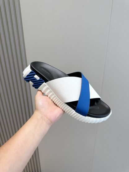 Hermès men's white and blue color matching cross ultra-light and comfortable slippers - Image 5