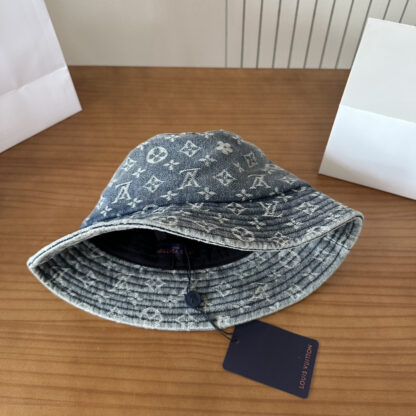 Louis Vuitton lightweight breathable bucket hat for men and women - Image 5