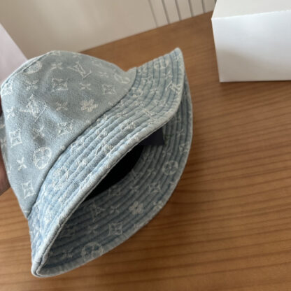 Louis Vuitton lightweight breathable bucket hat for men and women - Image 5