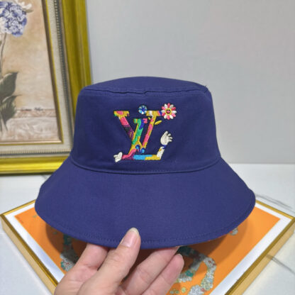 Louis Vuitton double-sided bucket hat - Image 5