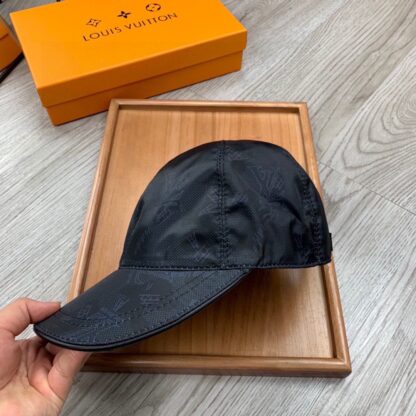 Louis Vuitton cowhide hat - Image 5
