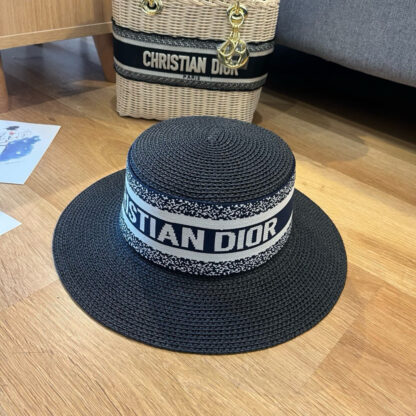 Dior's new stylish flat straw hat - Image 6