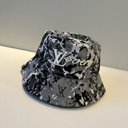 Louis Vuitton Unisex Bucket Hat - Image 5