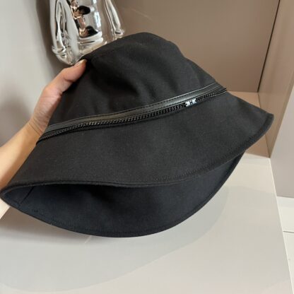 Hermès chain bucket hat - Image 5