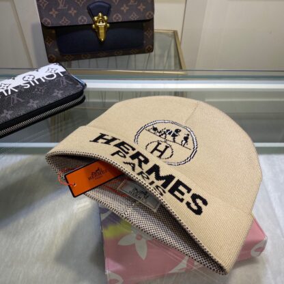 Hermès warm wool knitted hat - Image 3