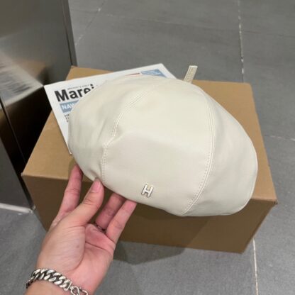 Hermès Octagonal Beret - Image 5