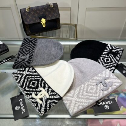Chanel autumn and winter fashion soft knitted beanie - Image 5