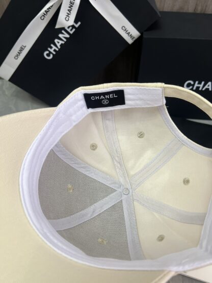 Chanel Classic Casual Baseball Cap - Image 5