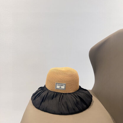 Chanel wrinkled irregular bucket hat - Image 5