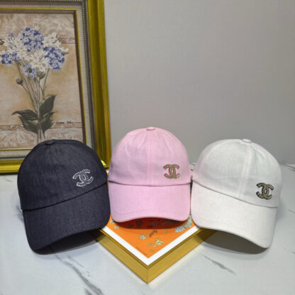 Chanel sequin baseball cap - Image 5