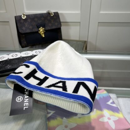 Chanel popular knitted hat - Image 4