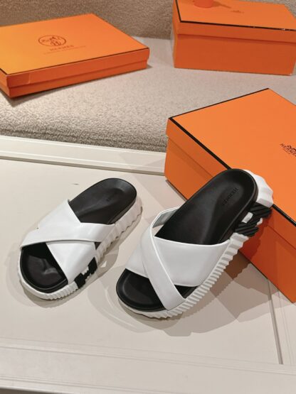 Hermes white and black color matching soft and comfortable casual cross-over slippers - Image 5