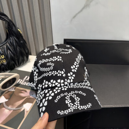 Chanel Classic Casual Baseball Cap - Image 5