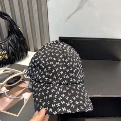 Chanel Classic Casual Baseball Cap - Image 5