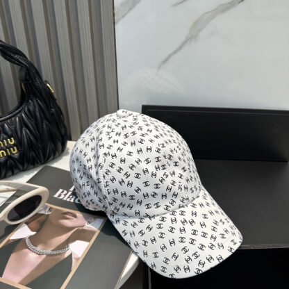 Chanel Classic Casual Baseball Cap - Image 5