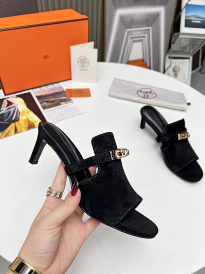 Hermès new handmade black suede stiletto sandals - Image 3