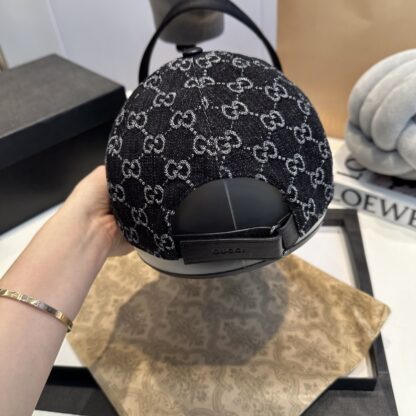 Gucci Spring/Summer Collection Baseball Cap - Image 5