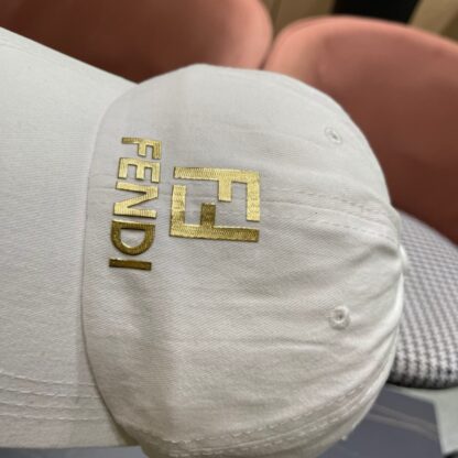 Fendi stylish breathable versatile baseball cap - Image 6