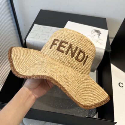 Fendi new raffia hat - Image 4