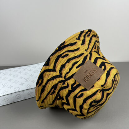 Fendi new denim bucket hat - Image 6