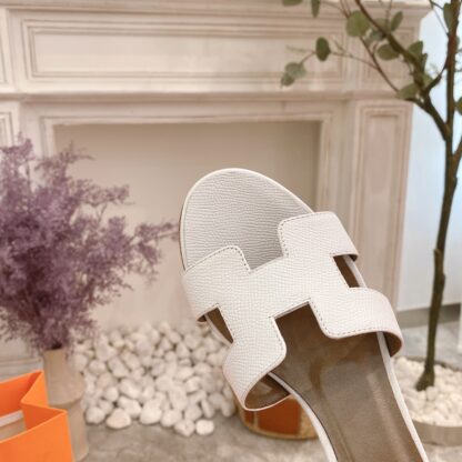 Hermès summer versatile off-white thick-heeled sandals - Image 2
