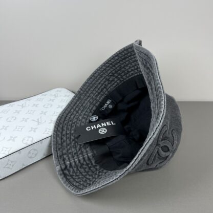 Chanel simple casual bucket hat - Image 5