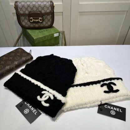 Chanel Cashmere Wool Knitted Hat - Image 5