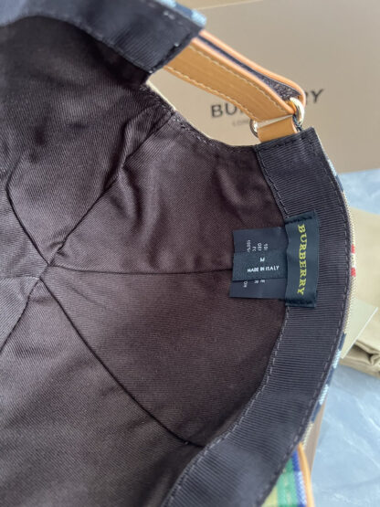Burberry simple fashion casual baseball cap - Image 6