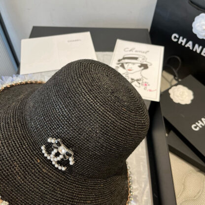Chanel hand-crocheted raffia hat - Image 5