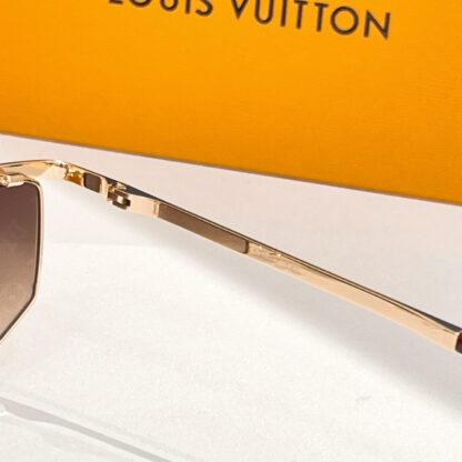 LOUIS VUITTON Fashion Sunglasses - Image 6