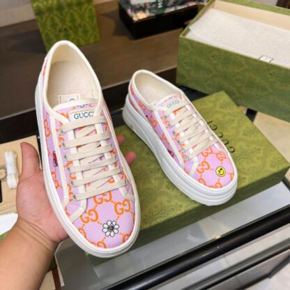 Gucci early spring casual sneakers - Image 6