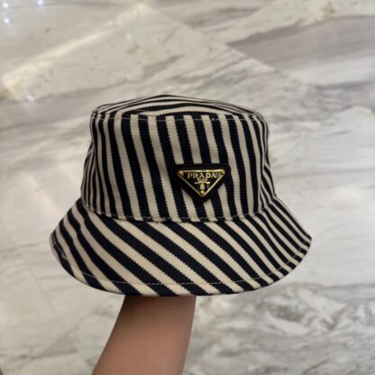 Prada classic triangle logo bucket hat - Image 5