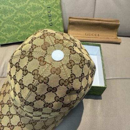 Gucci baseball cap for men and women - Image 5