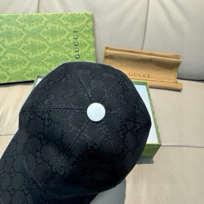 Gucci baseball cap for men and women - Image 5
