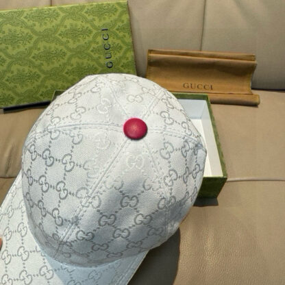 Gucci baseball cap for men and women - Image 5