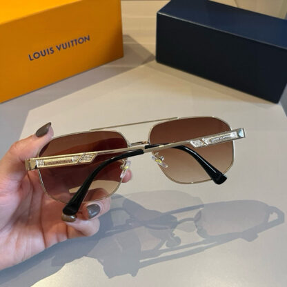 LOUIS VUITTON Fashion Sunglasses - Image 6