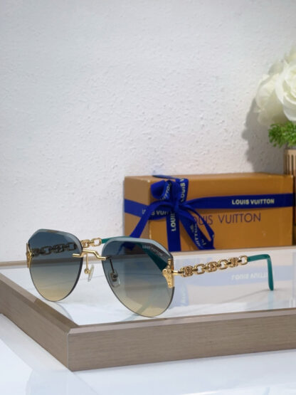 LOUIS VUITTON Fashion Sunglasses - Image 6