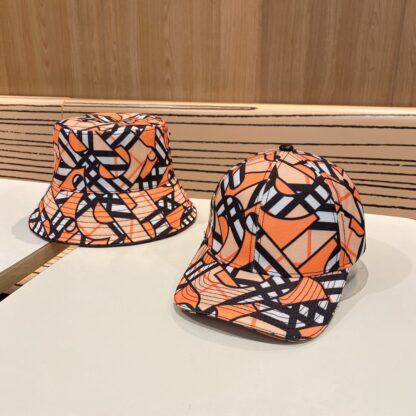 Burberry Classic Casual Fashion Bucket Hat - Image 6