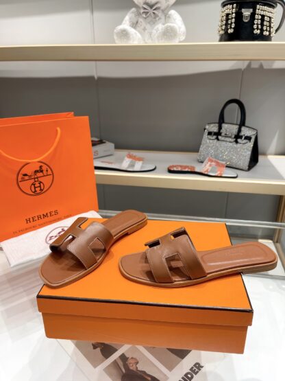 Hermès early spring new brown handmade slippers - Image 5