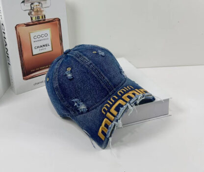 Miu Miu personalized fashion hole baseball cap - Image 6