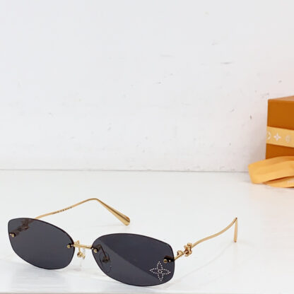LOUIS VUITTON Fashion Sunglasses - Image 6